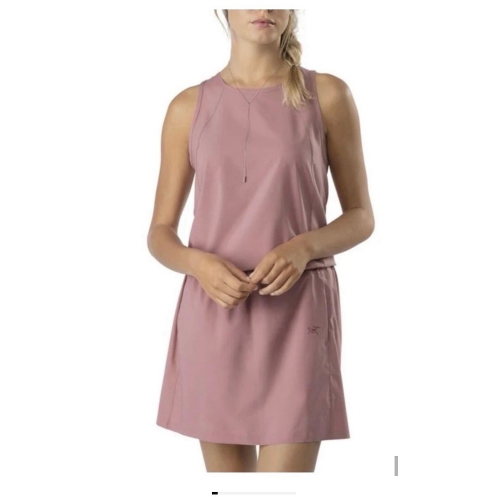 Arcteryx Contenta Dress Womens Medium Rosewood Pink Hiking Travel Pockets